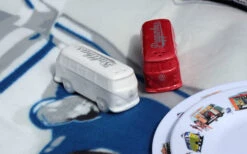 VW Collection T1 Bus Salz & Pfefferstreuer Rot / Weiß -Camping im Freien 410756 2980265