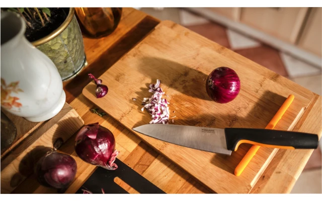 Fiskars Functional Form Kochmesser Mittel 29 Cm 3 Fiskars Functional Form Kochmesser Mittel 29 Cm – Bild 3